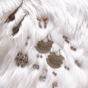 Gold jewelry bundle